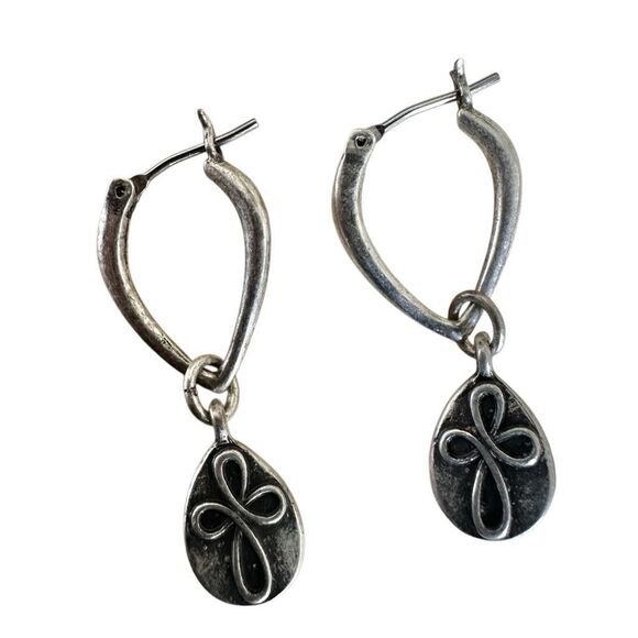 ๐ฟ Boho Reversible Green cross Teardrop Earrings - Picture 2 of 7